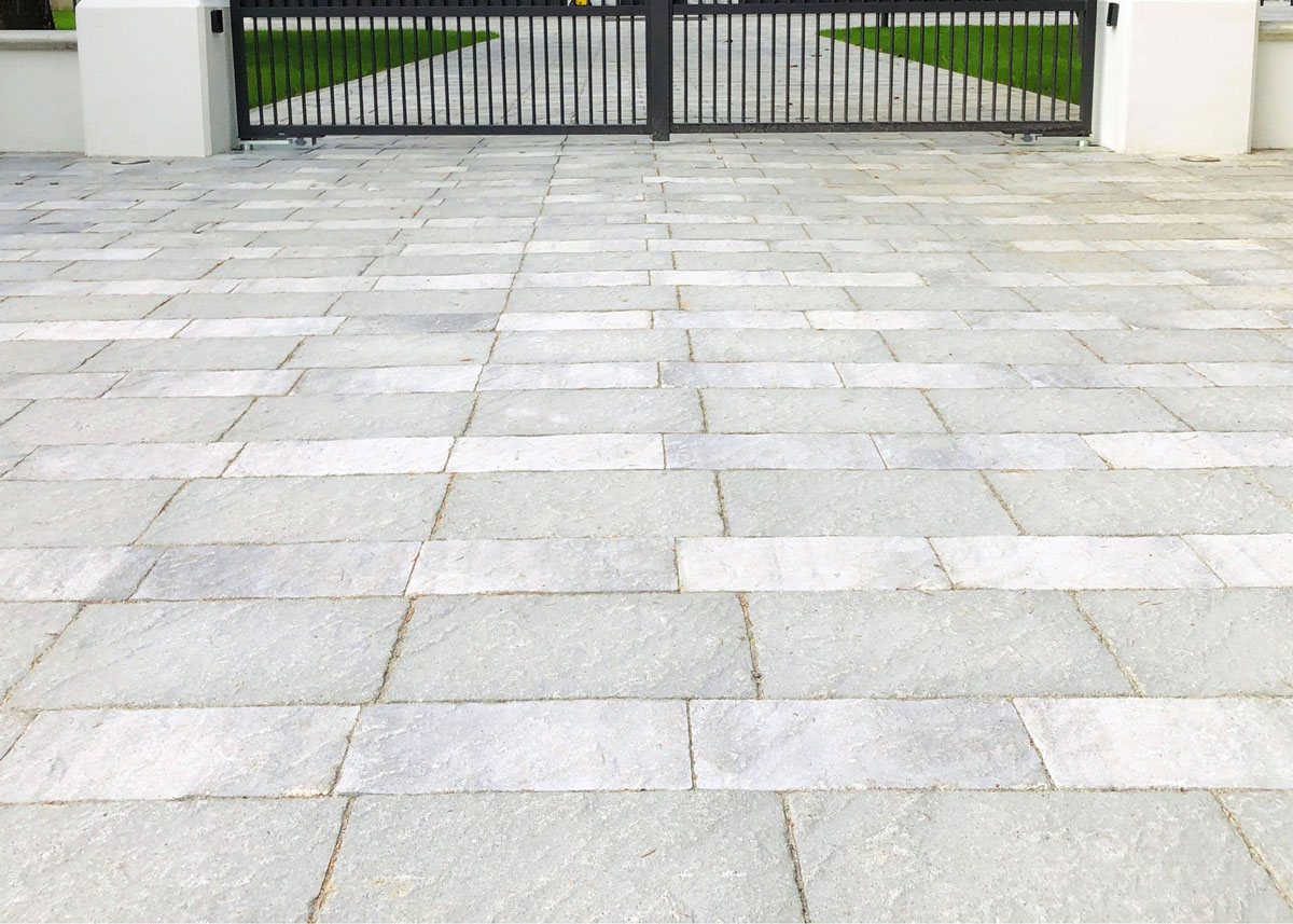 Platea Antica colorazione Grigio-mix - vialetto villa privata